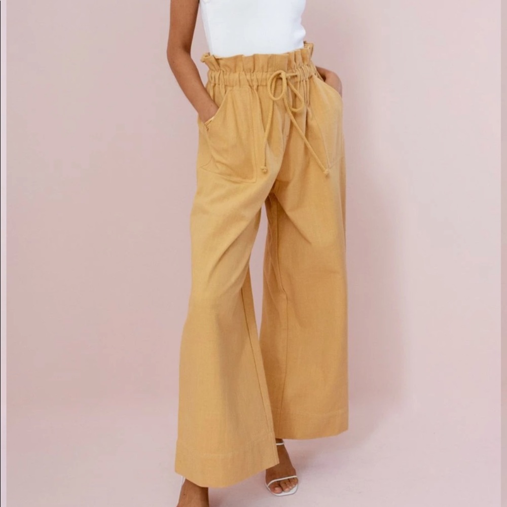 Zuri Pant